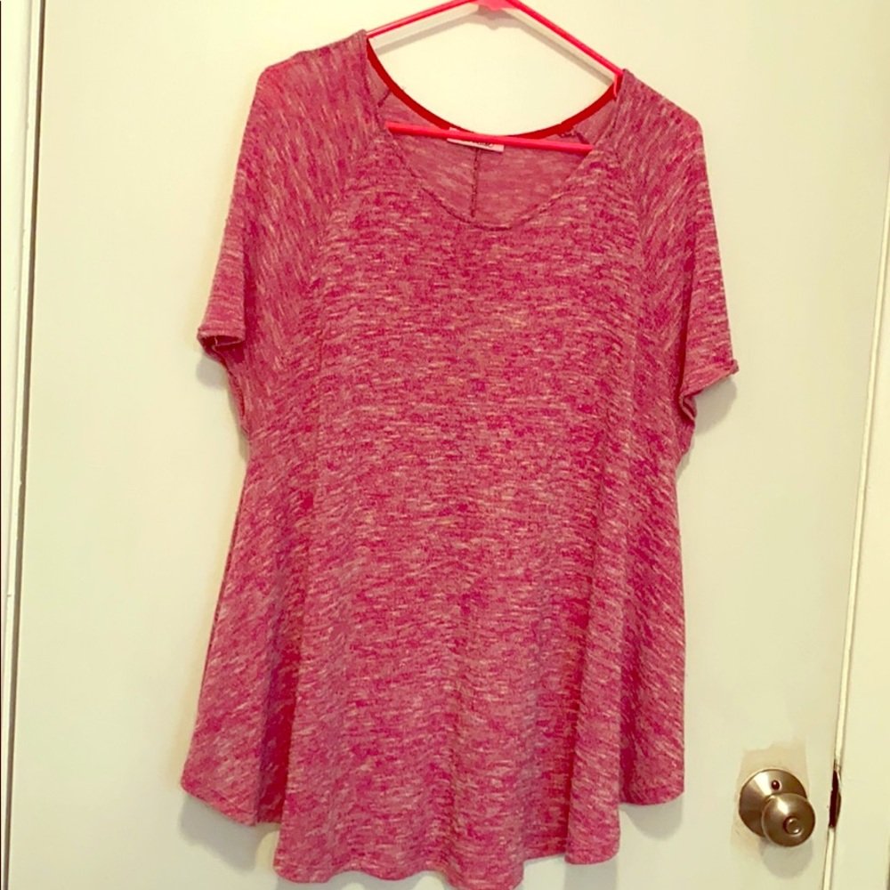 Oversized pink shirt